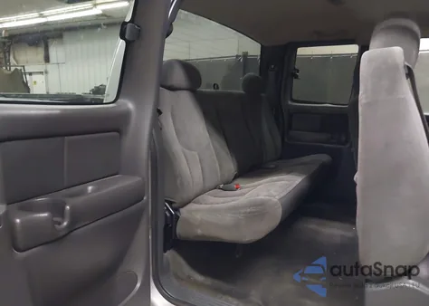 2004 Chevrolet Silverado 1500 Ls from USA, damaged, VIN 2GCEC19T141141282